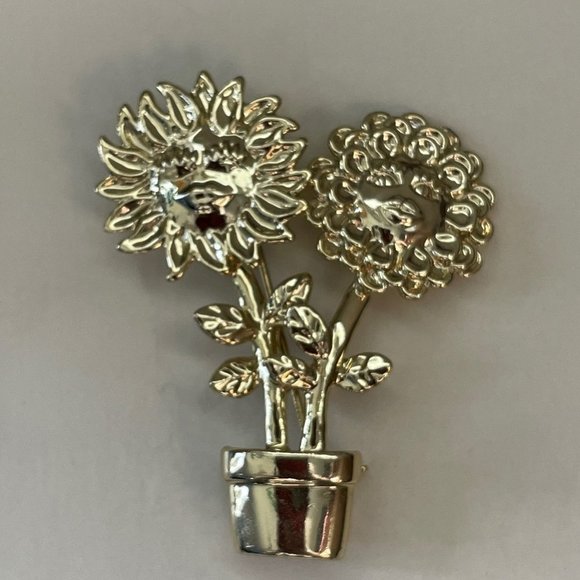 VINTAGE Gold Tone Two Smiling Sunflower Pin Brooch Signed AJC - Picture 1 of 3